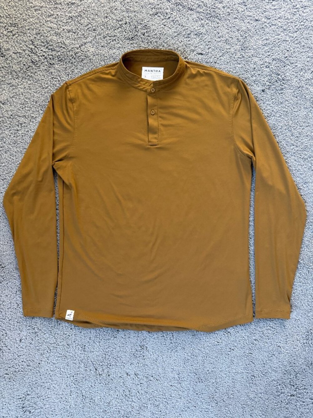 MANTRA Golf Catalyst Long Sleeve Performance Shirt L Mustard Yellow Gold - EUC